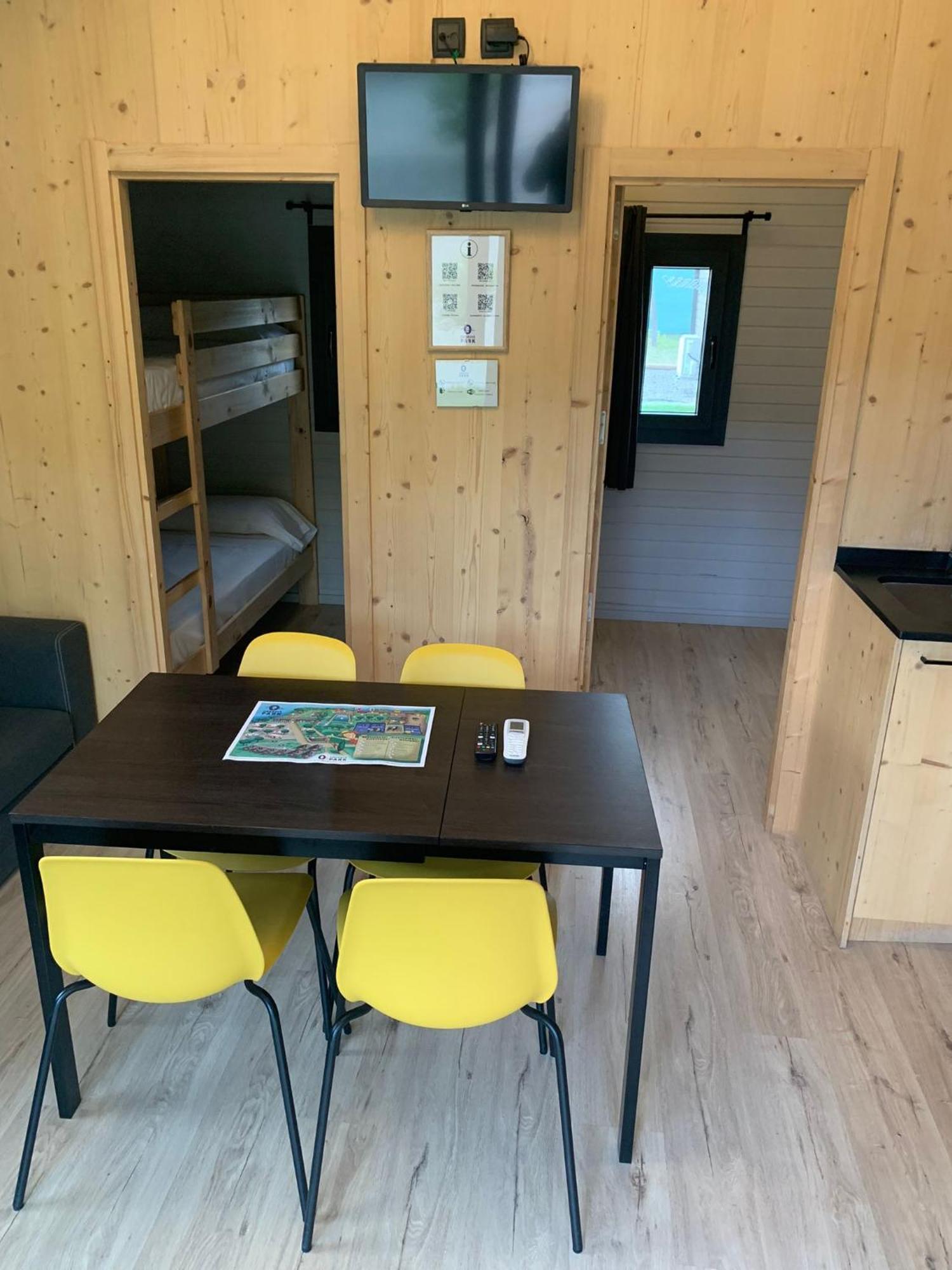 Camping Organya Park Eksteriør billede